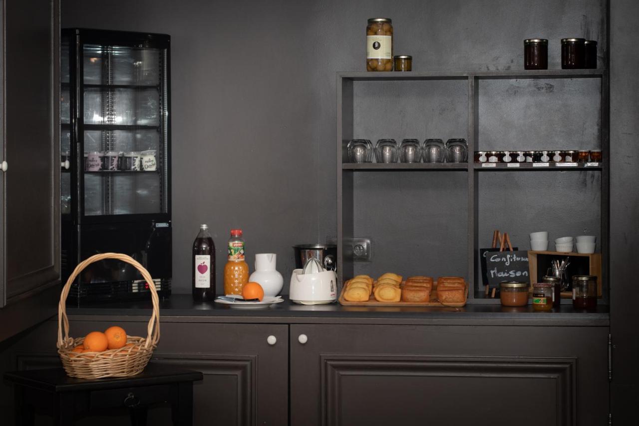Logis Hotel Tante Yvonne & Son Restaurant Semi-Gastronomique - Lyon Nord Quincieux Dış mekan fotoğraf