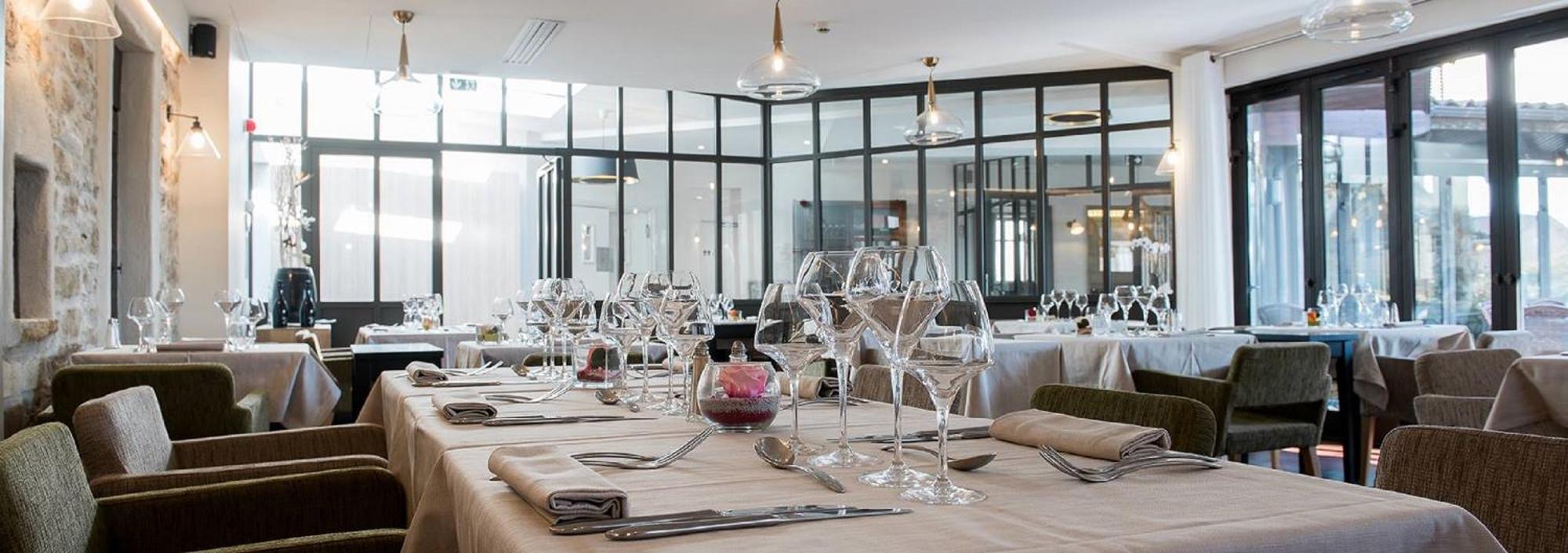 Logis Hotel Tante Yvonne & Son Restaurant Semi-Gastronomique - Lyon Nord Quincieux Dış mekan fotoğraf