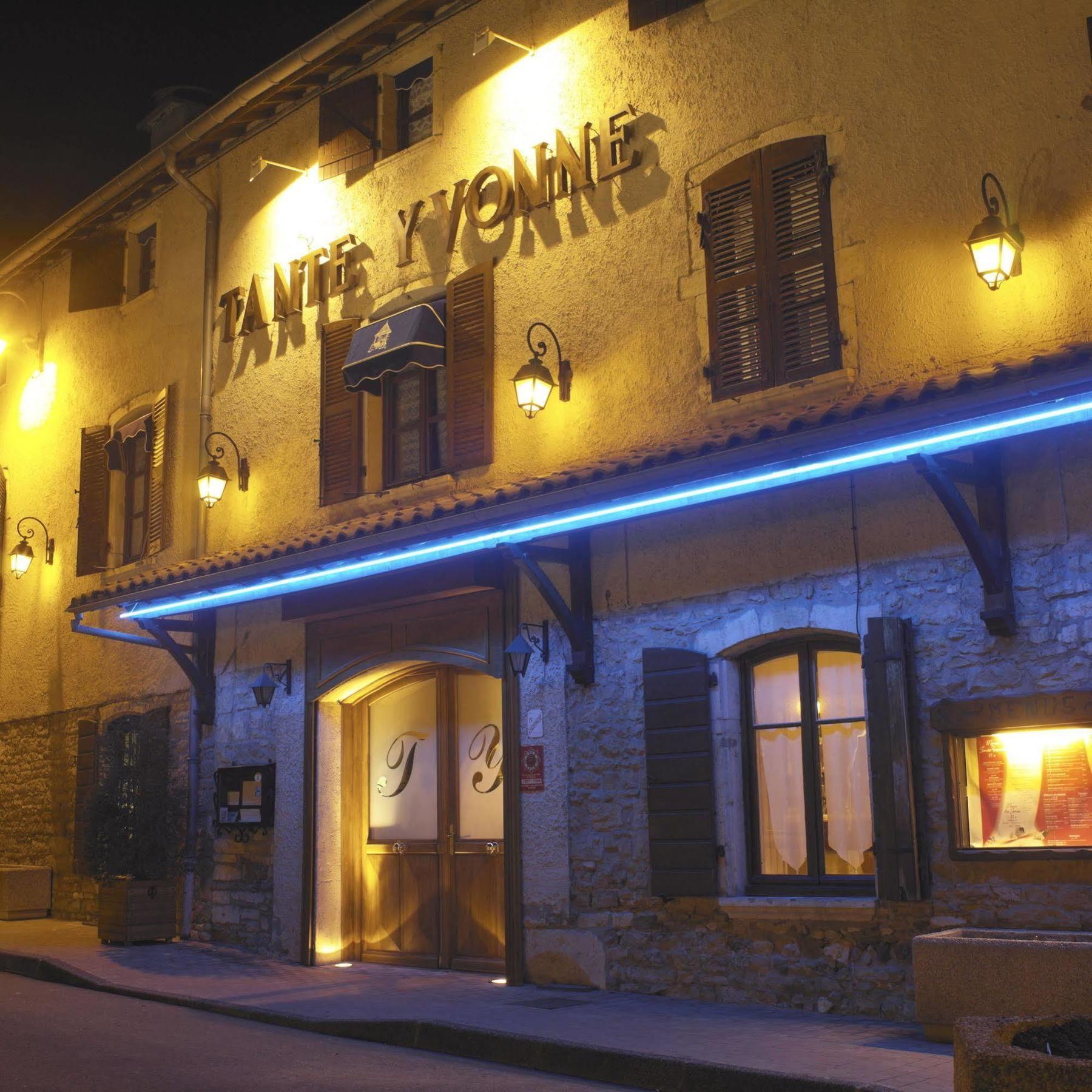Logis Hotel Tante Yvonne & Son Restaurant Semi-Gastronomique - Lyon Nord Quincieux Dış mekan fotoğraf